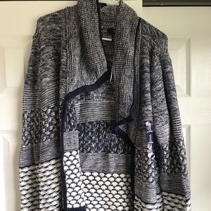 GAP navy blue & white cardigan